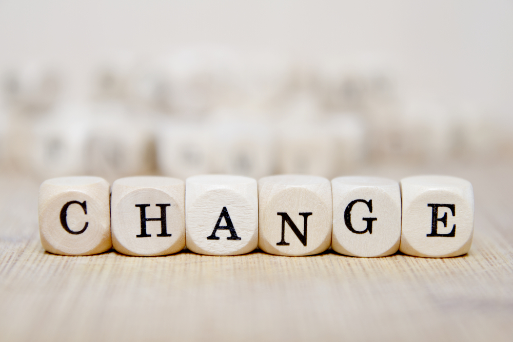 change（変化）のロゴ